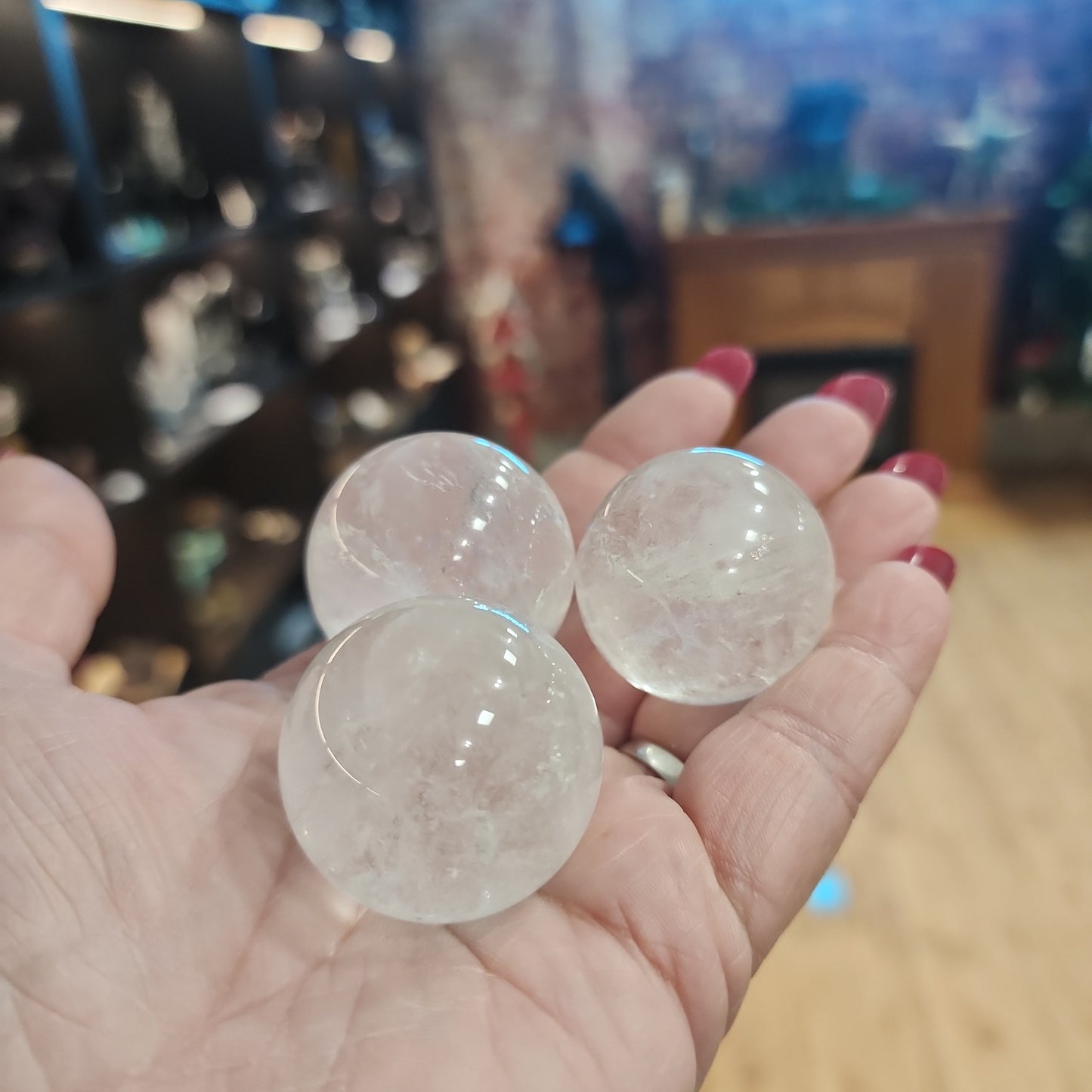 CLEAR QUARTZ SPHERE