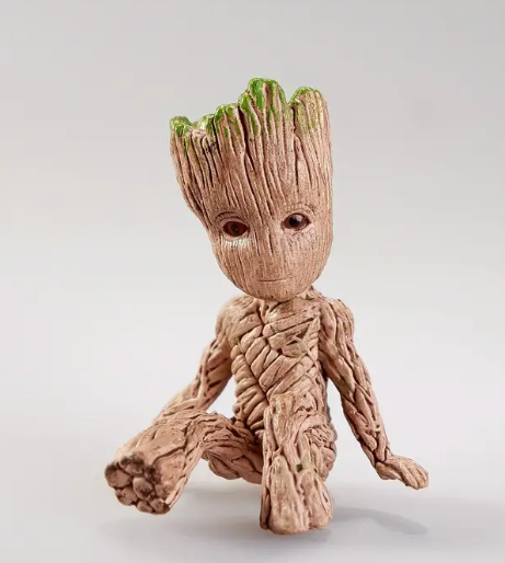 Groot Figurine