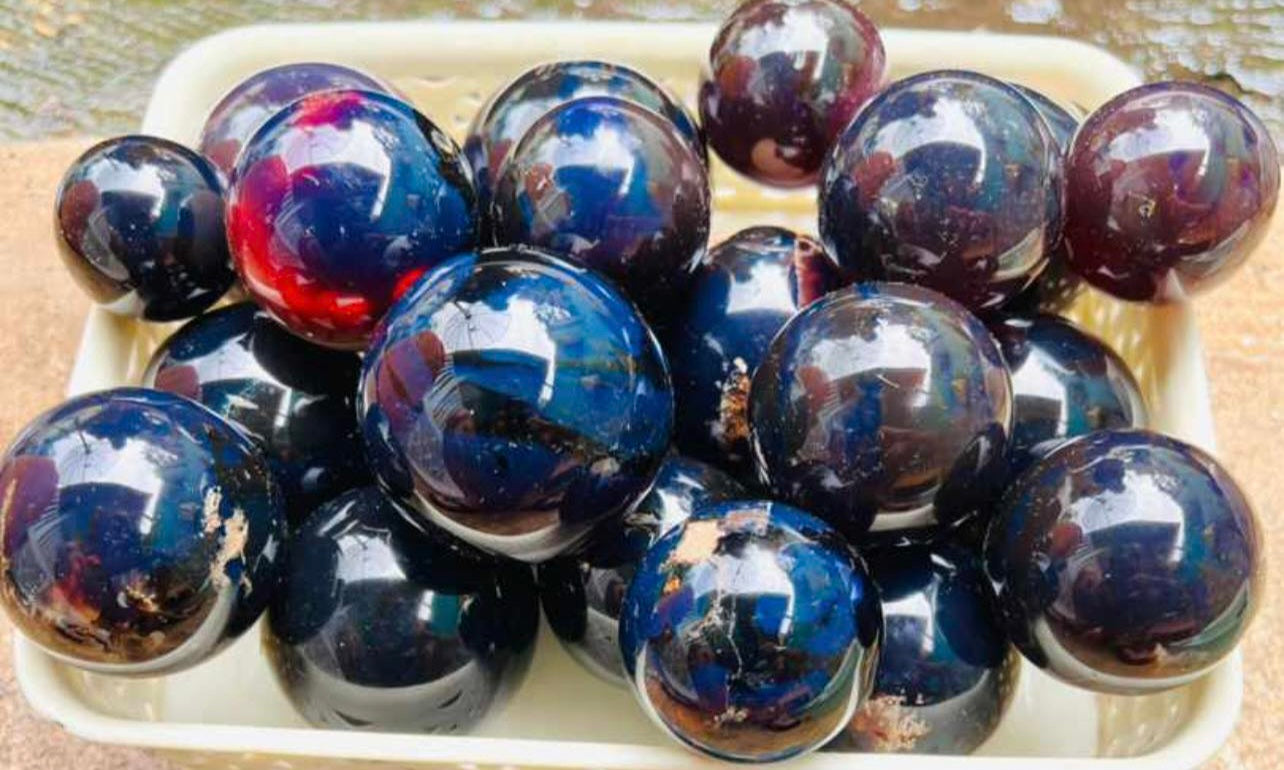 Red Amber Spheres