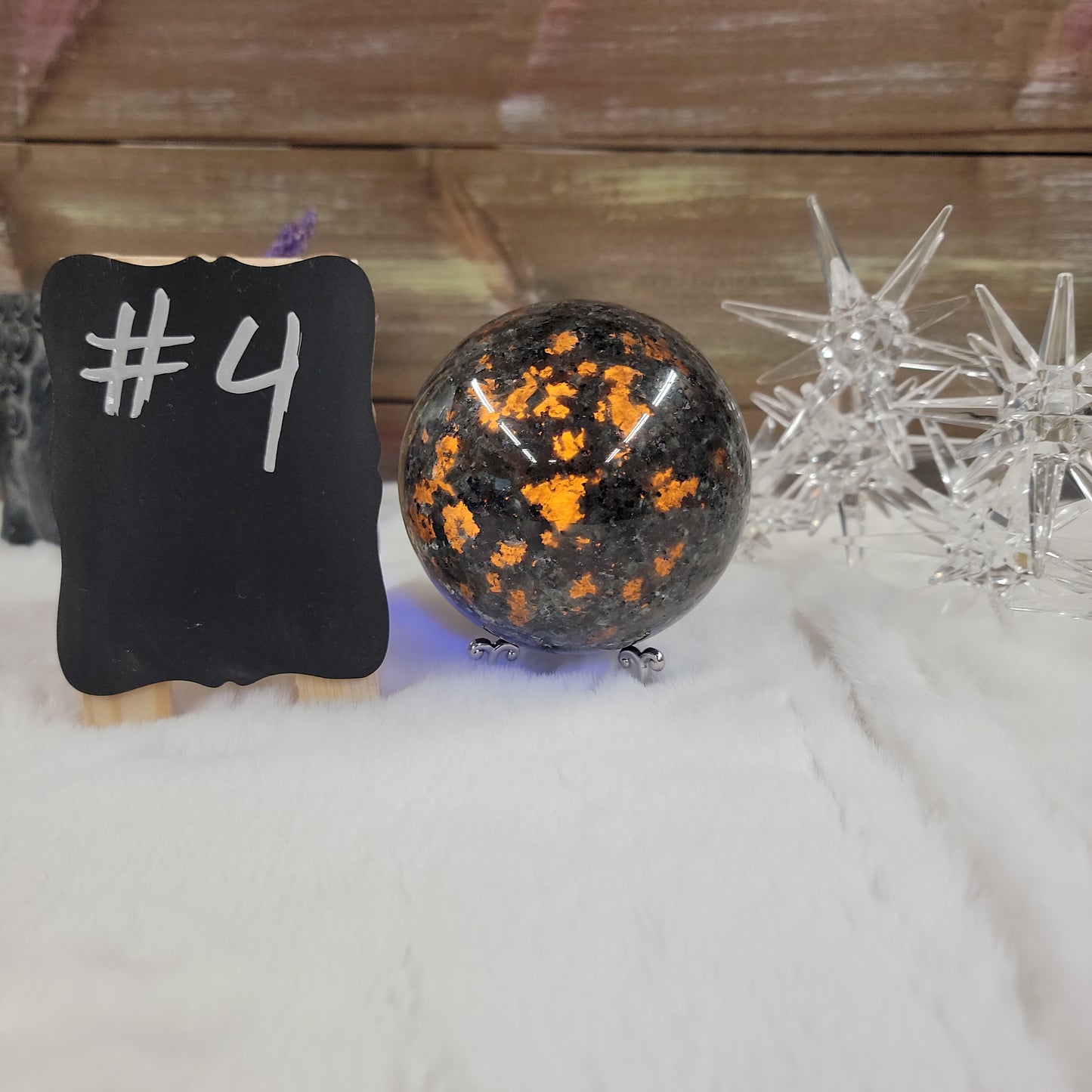 UV Reactive! YOOPERLITE Spheres