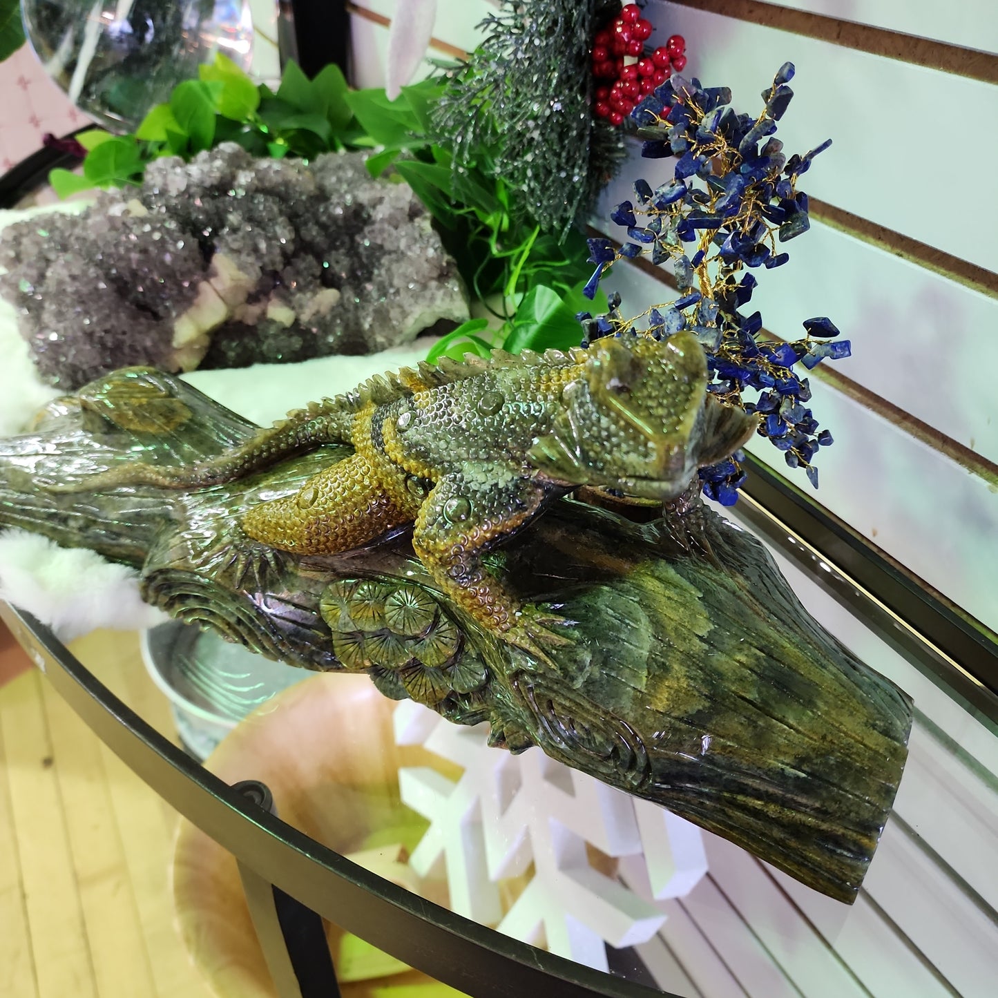 Gorgeous Handcarved Jade Iguana Lizard