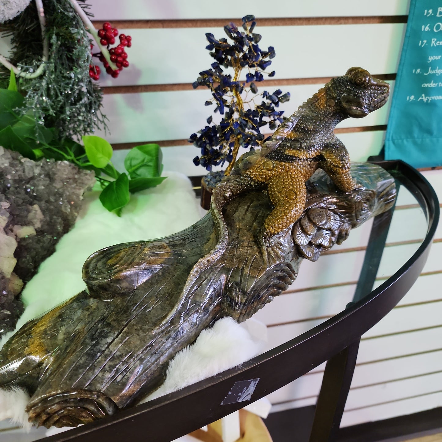 Gorgeous Handcarved Jade Iguana Lizard