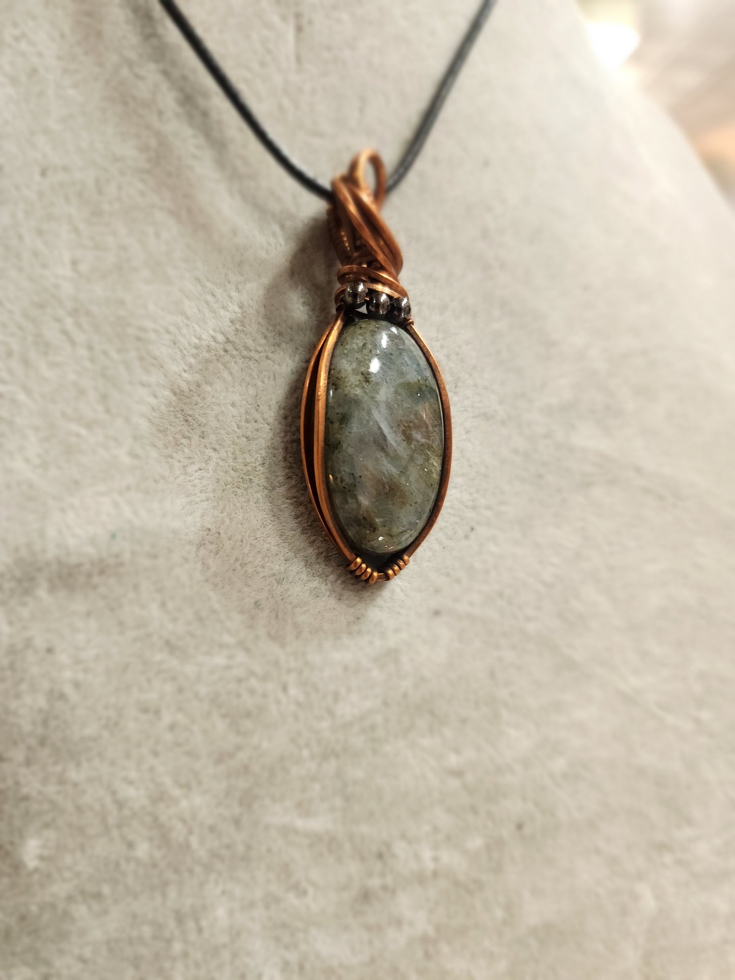 Exquisite Copper Wire Wrapped Stone Pendants