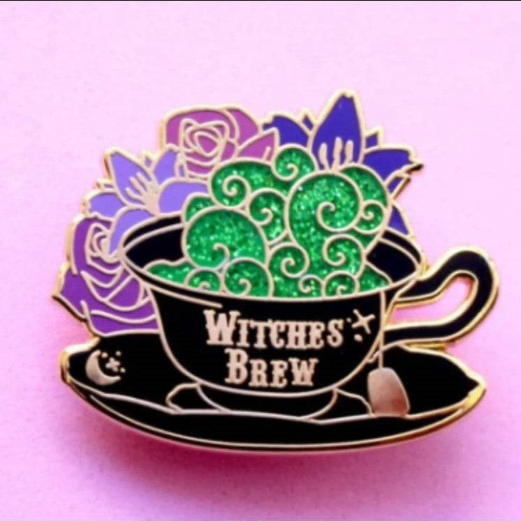 BROOCH LAPEL  ENAMEL Magical Pins Pin (Page 1)