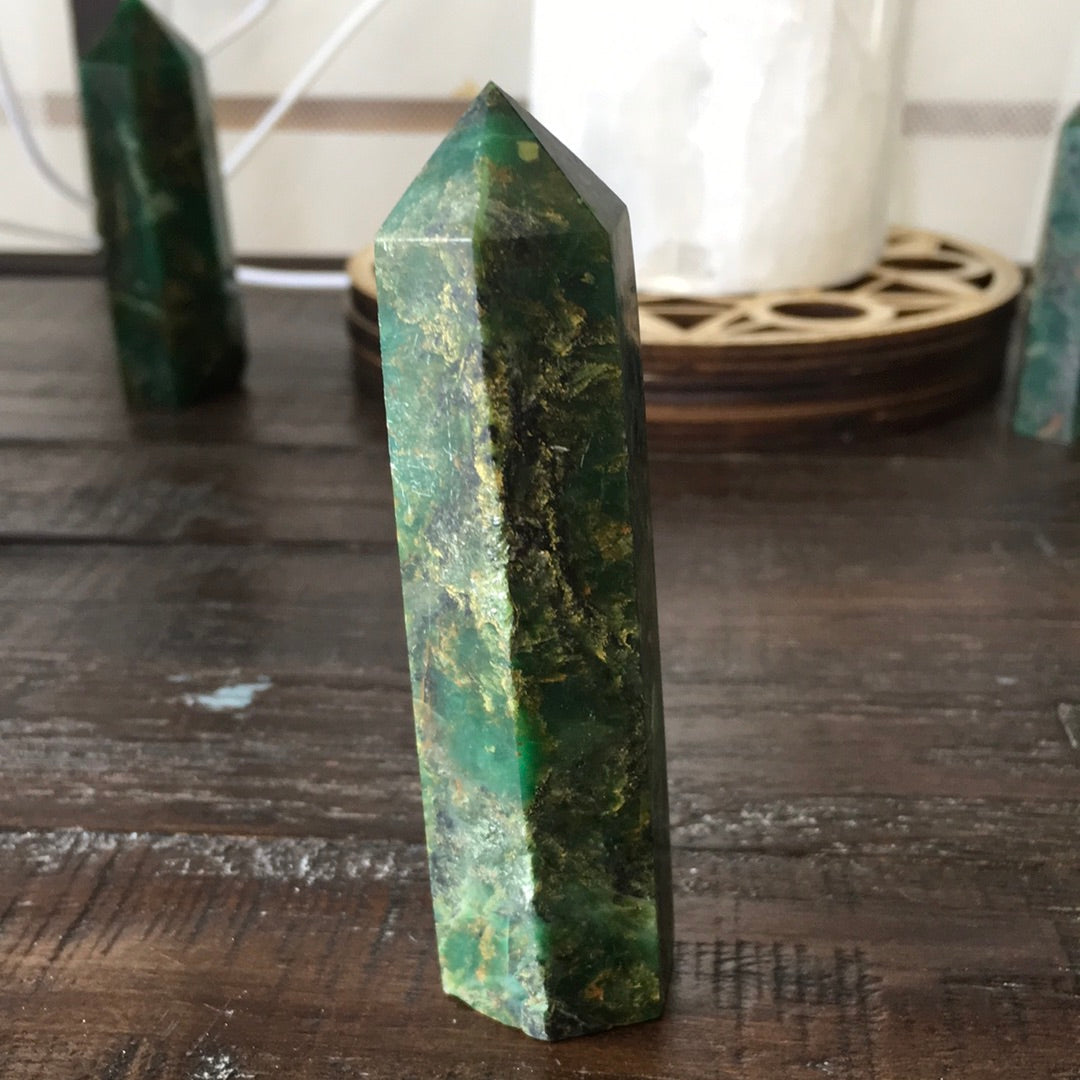 Green Zyosite Points