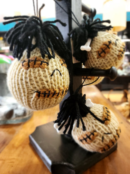 🧶 Unique Adorable Crocheted Shrunken Severed Head with Bone - 4"ish 💀