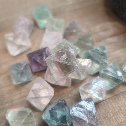 FLUORITE OCTAHEDRENS