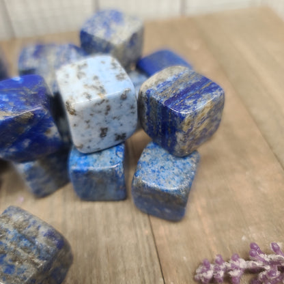 Lapis Cubes Tumble